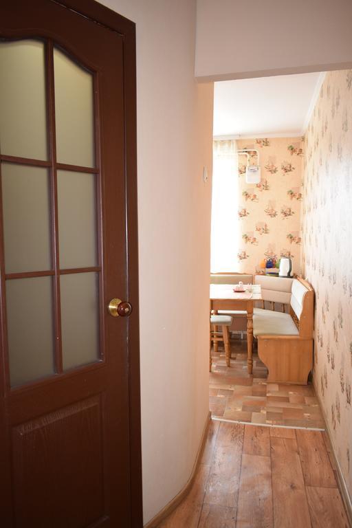 Apartment On Vasylya Chervoniya 67 Rivne Exterior photo